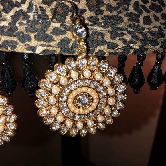 Stunning boutique statement earrings - Picture 6 of 7